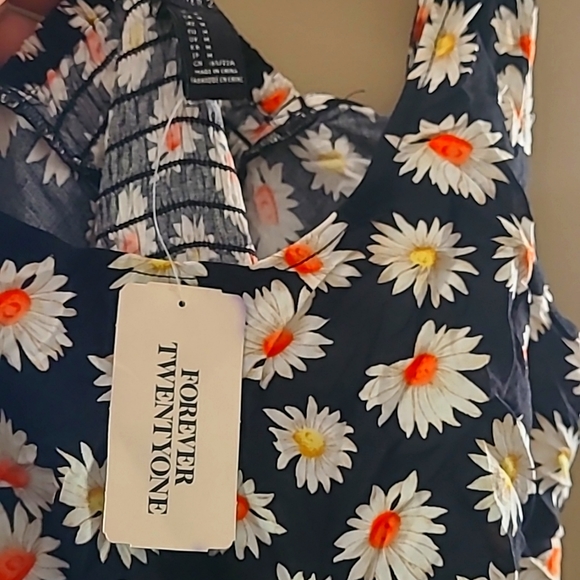 Forever 21 Romper - Picture 5 of 6